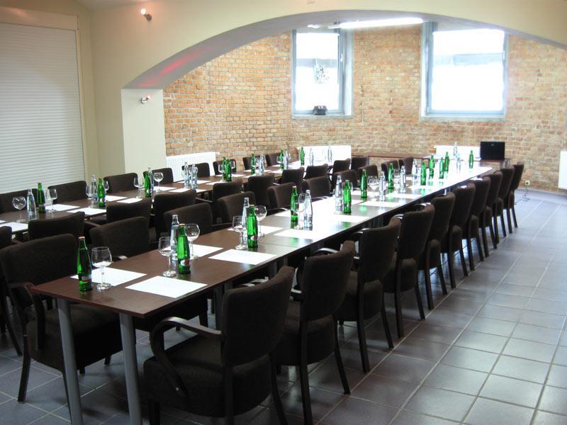 Okresni Dum Hotel Hradec Králové